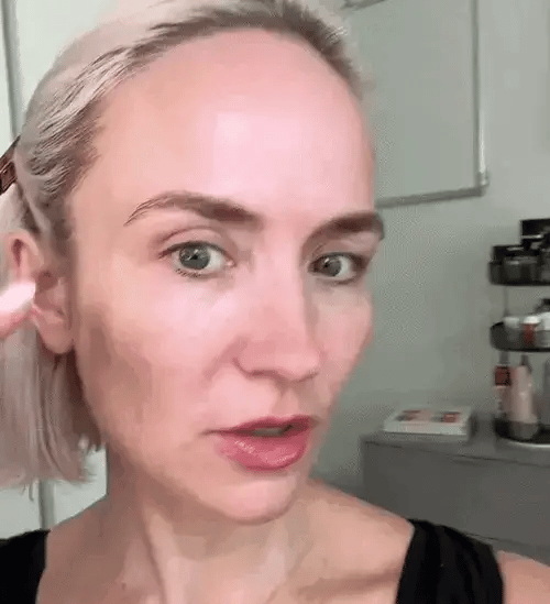 Customer showing brighter-looking under-eyes